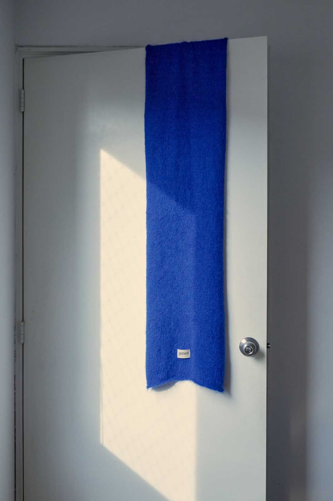 Tiyarik scarf blue